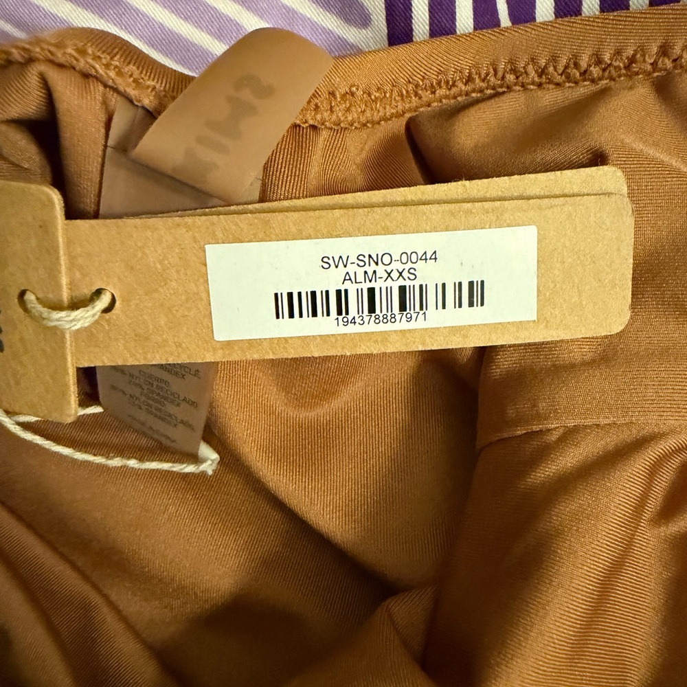 SKIMS Size XXS Almond Brown Scoop Neck One Piece Swim Suit Bathing suit NWT - Picture 2 of 7